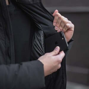 Фото - Базовая куртка Pobedov Winter Jacket Dzen черного цвета - Men box