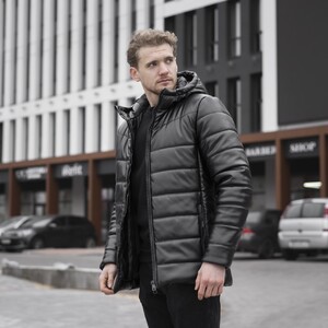 Фото - Молодежная стеганая куртка Pobedov Force черного цвета - Men box