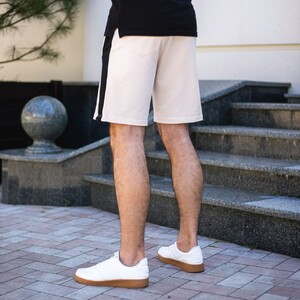 Фото - Бежевые мужские шорты Pobedov Lapsha с черными вставками - Men box