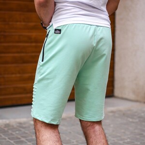 Фото - Ментолові шорти від бренду Pobedov Frame прямого крою - Men box