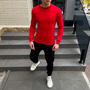 Фото - Однотонный зимний свитшот Pobedov 007 красного цвета - Men box