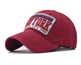 Фото - Бейсболка червоного кольору Sport Line із лого New York - Men box