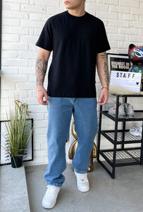 Фото - Черная однотонная футболка Staff basic black - Men box
