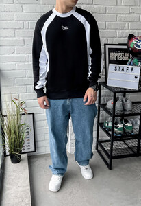 Фото - Черно-белый оверсайз свитшот Staff ko logo oversize - Men box