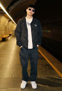Фото - Ветровка с ярким принтом Staff x White Dog black & green - Men box