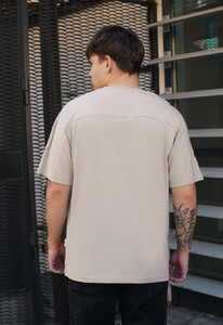 Фото - Чоловіча футболка Staff reglan beige бежевого кольору - Men box