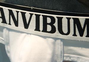 Фото - Комфортні чоловічі труси бріфи з бавовняної тканини від Lanvibum білі - Men box