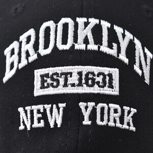 Фото - Чорна бейсболка Narason з білим лого Brooklyn - Men box