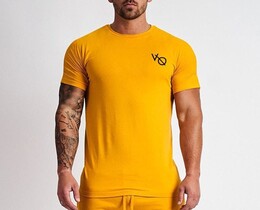Фото - Молодежная спортивная футболка VQH желтого цвета - Men box