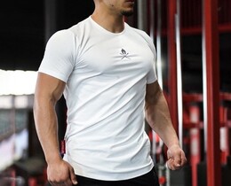 Фото - Удлиненная белая футболка Alpha для занятий спортом - Men box