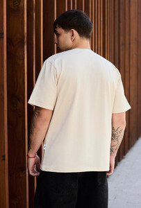 Фото - Однотонна футболка молочного кольору Staff milk basic - Men box
