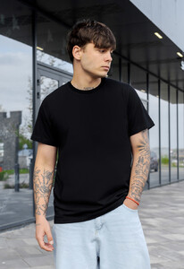 Фото - Футболка із класичною посадкою Staff black basic - Men box