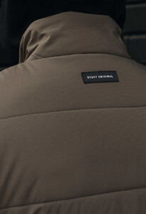 Фото - Однотонная коричневая жилетка Staff cli brown - Men box