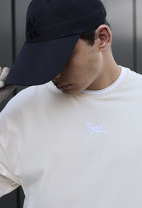 Фото - Футболка молочного кольору Staff milk logo oversize - Men box