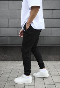 Фото - Черные спортивки с логотипом Staff om logo black - Men box