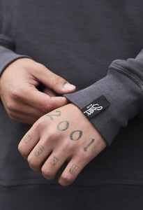 Фото - Базовый однотонный свитшот Staff gray basic - Men box