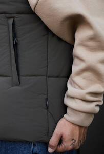 Фото - Однотонна жилетка кольору хакі Staff miko khaki - Men box