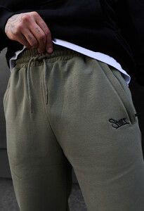 Фото - Теплі штани кольору хакі Staff lu khaki logo fleece - Men box
