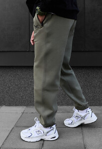 Фото - Теплі штани кольору хакі Staff lu khaki logo fleece - Men box