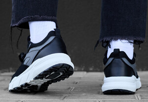Фото - Всесезонные кроссовки для мужчин Staff black & gray - Men box