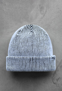 Фото - Бело-черная шапка Staff white & black stripes - Men box
