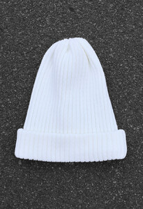 Фото - Шапка в белом цвете Staff 10 long white - Men box