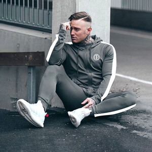 Фото - Сірий спортивний костюм Alpha з білими лампасами - Men box