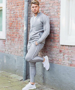 Фото - Мужской спортивный костюм от Alpha серого цвета - Men box