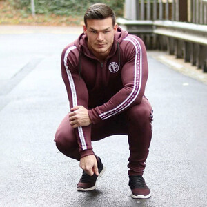 Фото - Універсальний спортивний костюм Alpha бордового кольору - Men box