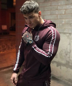 Фото - Універсальний спортивний костюм Alpha бордового кольору - Men box