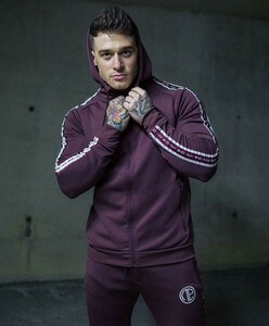 Фото - Універсальний спортивний костюм Alpha бордового кольору - Men box