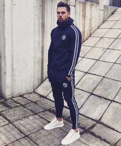 Фото - Базовий спортивний костюм від Alpha темно-синього кольору - Men box