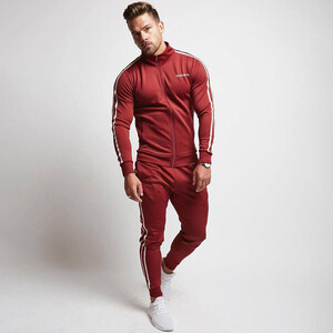 Фото - Універсальний спортивний костюм VQH червоного кольору - Men box