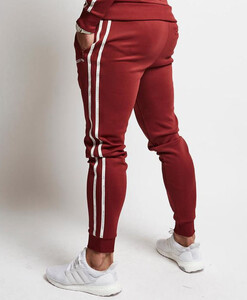 Фото - Універсальний спортивний костюм VQH червоного кольору - Men box