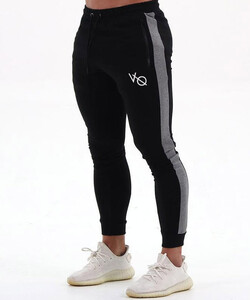 Фото - Базовий костюм для спорту від бренду VQH чорного кольору - Men box