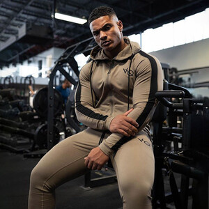 Фото - Чоловічий костюм для фітнесу VQH бежевого кольору - Men box