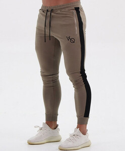 Фото - Чоловічий костюм для фітнесу VQH бежевого кольору - Men box