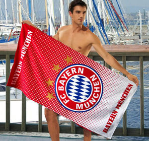 Фото - Мужское красно-белое пляжное полотенце FC Bayern Munchen - Men box