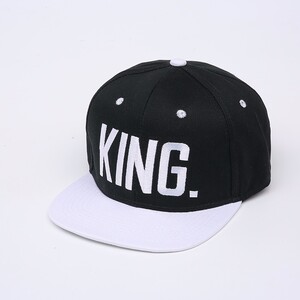 Фото - Мужская бейсболка с прямым козырьком Narason с лого King - Men box
