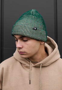 Фото - Яскрава молодіжна шапка Staff beige & green stripes - Men box
