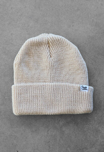 Фото - Однотонная бежевая шапка Staff 15 beige - Men box