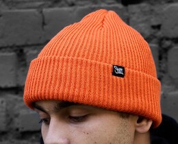 Фото - Яркая шапка оранжевого цвета Staff b2 orange - Men box