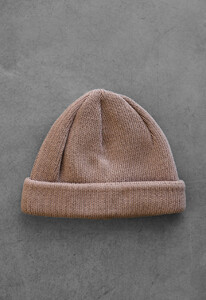 Фото - Бежевая шапка бини Staff beige - Men box