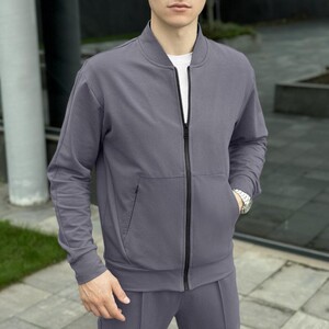 Фото - Базовий чоловічий костюм від Pobedov Alpha темно-сірий - Men box