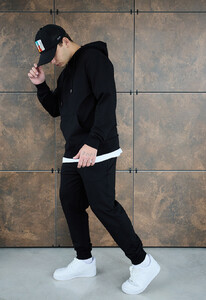 Фото - Универсальный спортивный костюм Staff vit black basic - Men box