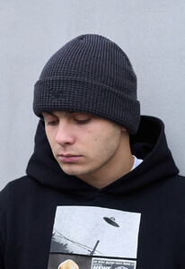 Фото - Базовая зимняя шапка Staff 17 dark gray logo - Men box