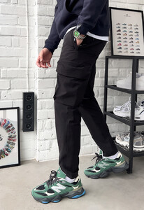 Фото - Однотонные черные штаны карго Staff cargo al black - Men box