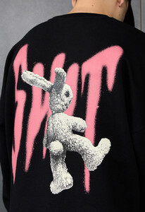 Фото - Свитшот с ярким принтом на спине Staff bunny oversize - Men box