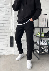 Фото - Повседневные черные джинсы Staff 4 black regular - Men box
