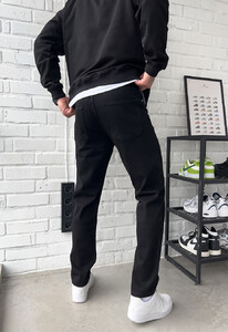 Фото - Повседневные черные джинсы Staff 4 black regular - Men box